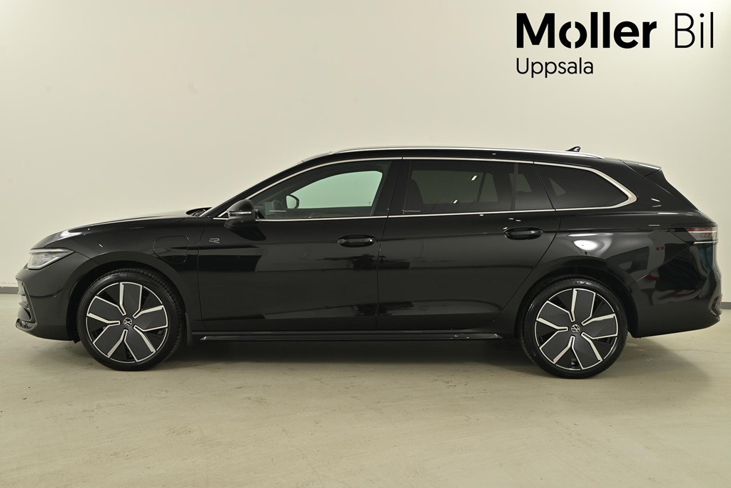 Volkswagen Passat WUM85L