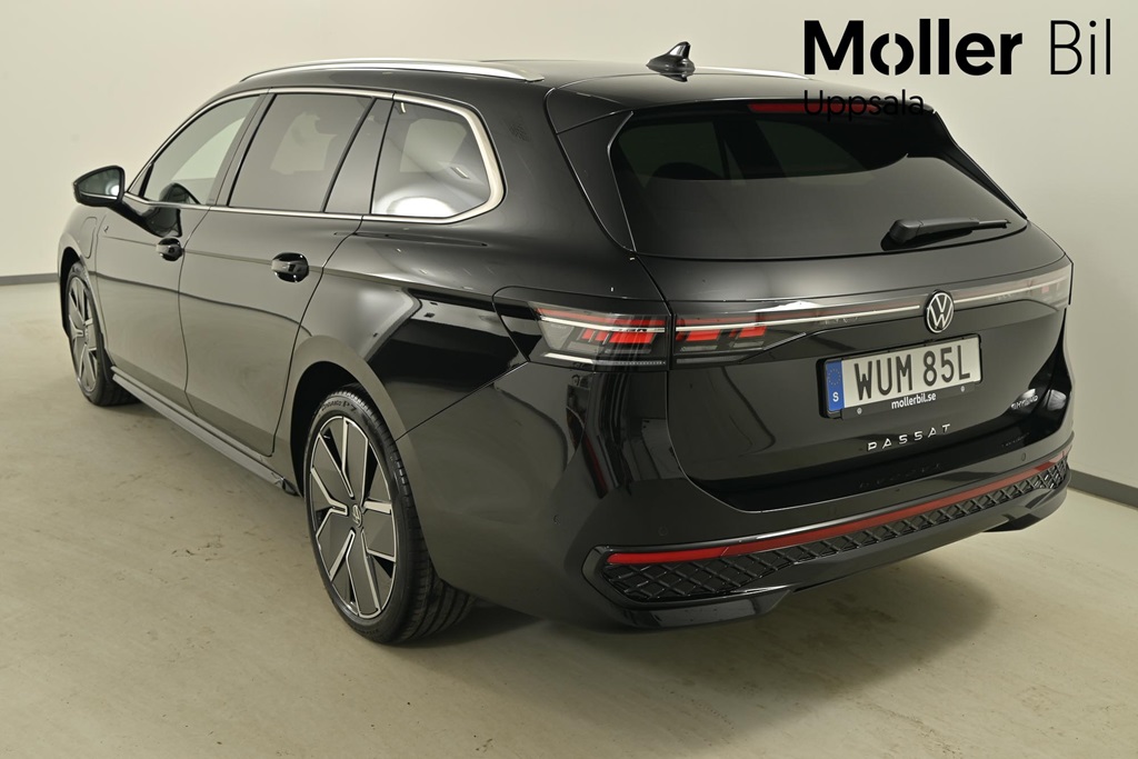 Volkswagen Passat WUM85L