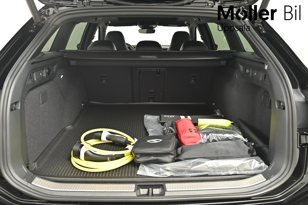 Volkswagen Passat WUM85L