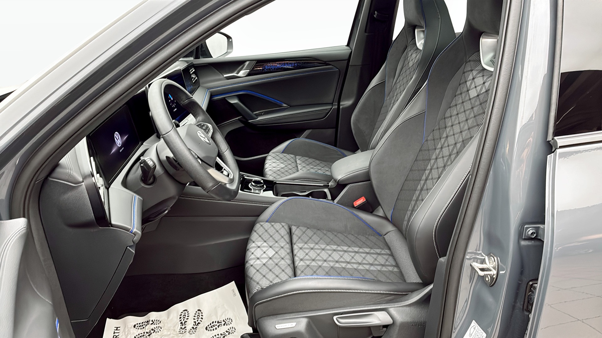 Volkswagen Tiguan WWB18S