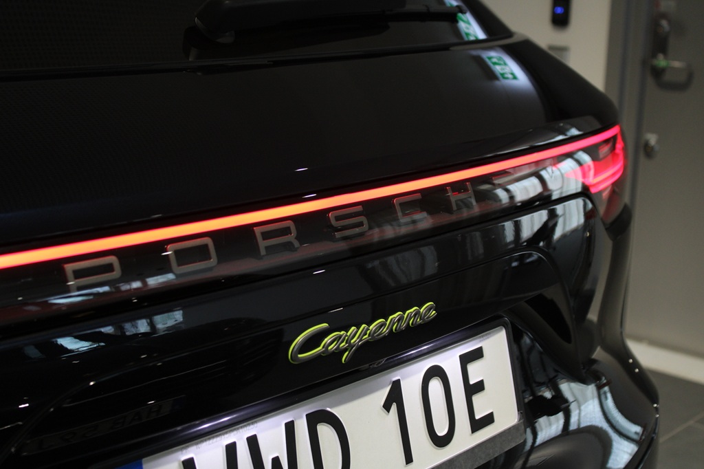 Porsche Cayenne WWD10E