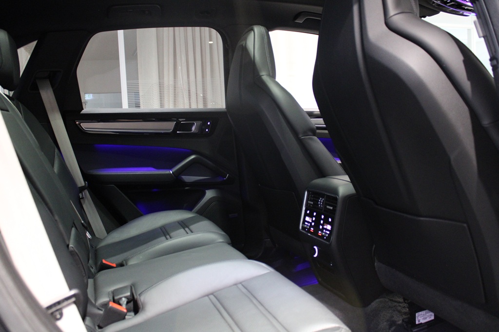 Porsche Cayenne WWD10E