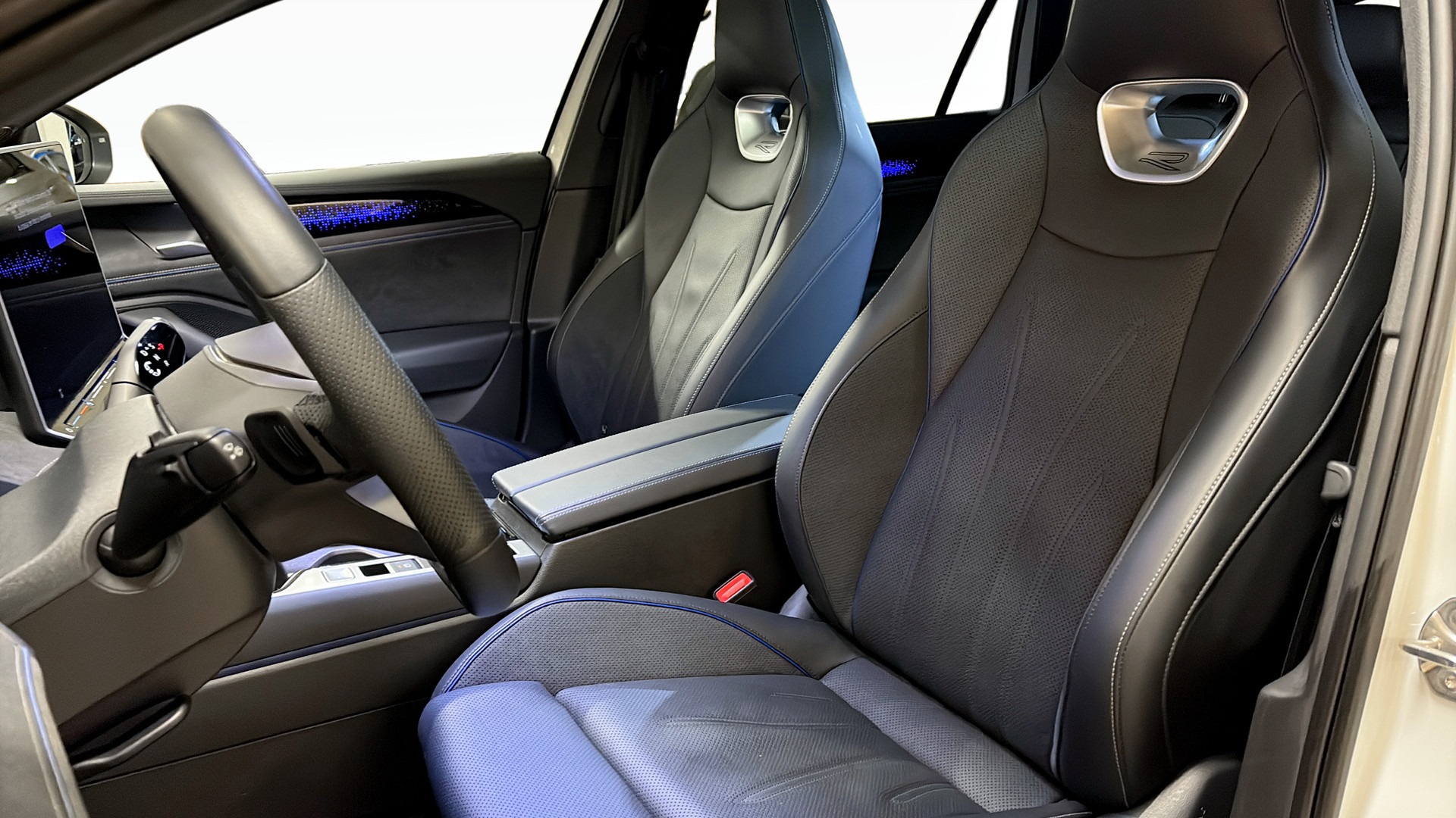 Volkswagen Passat WWG86L