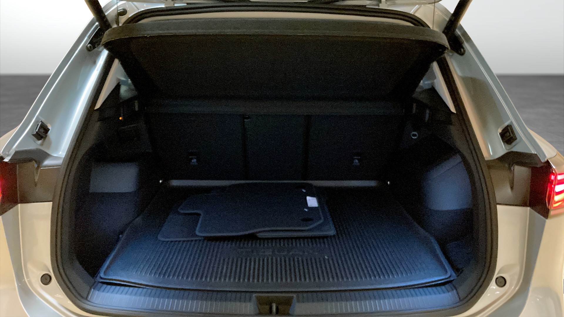 Volkswagen Tiguan WXJ49S