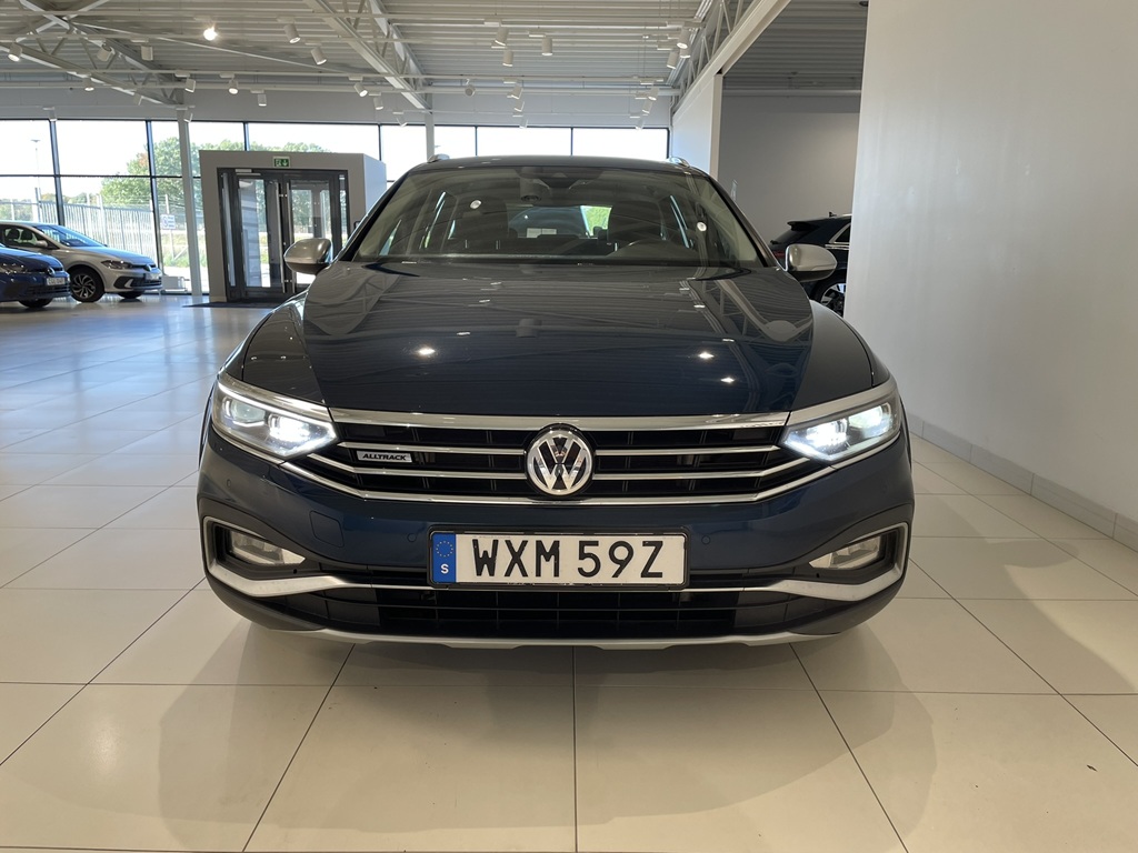 Volkswagen Passat WXM59Z