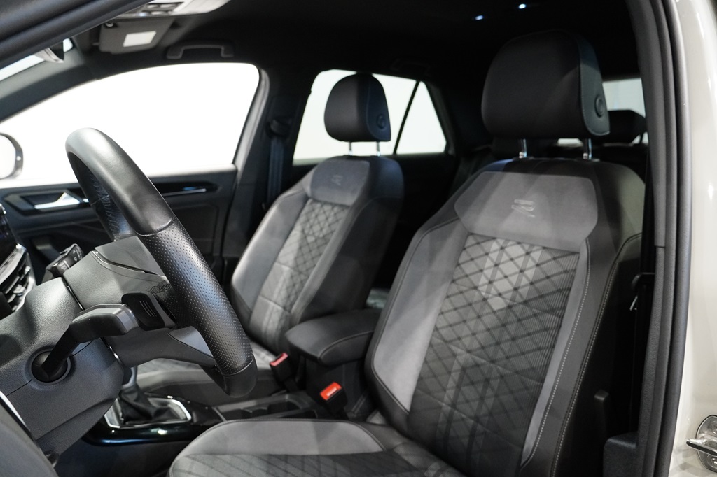 Volkswagen T-Roc WYD37M