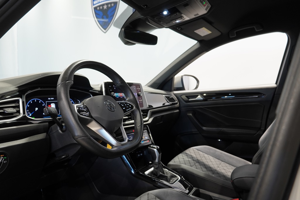 Volkswagen T-Roc WYD37M