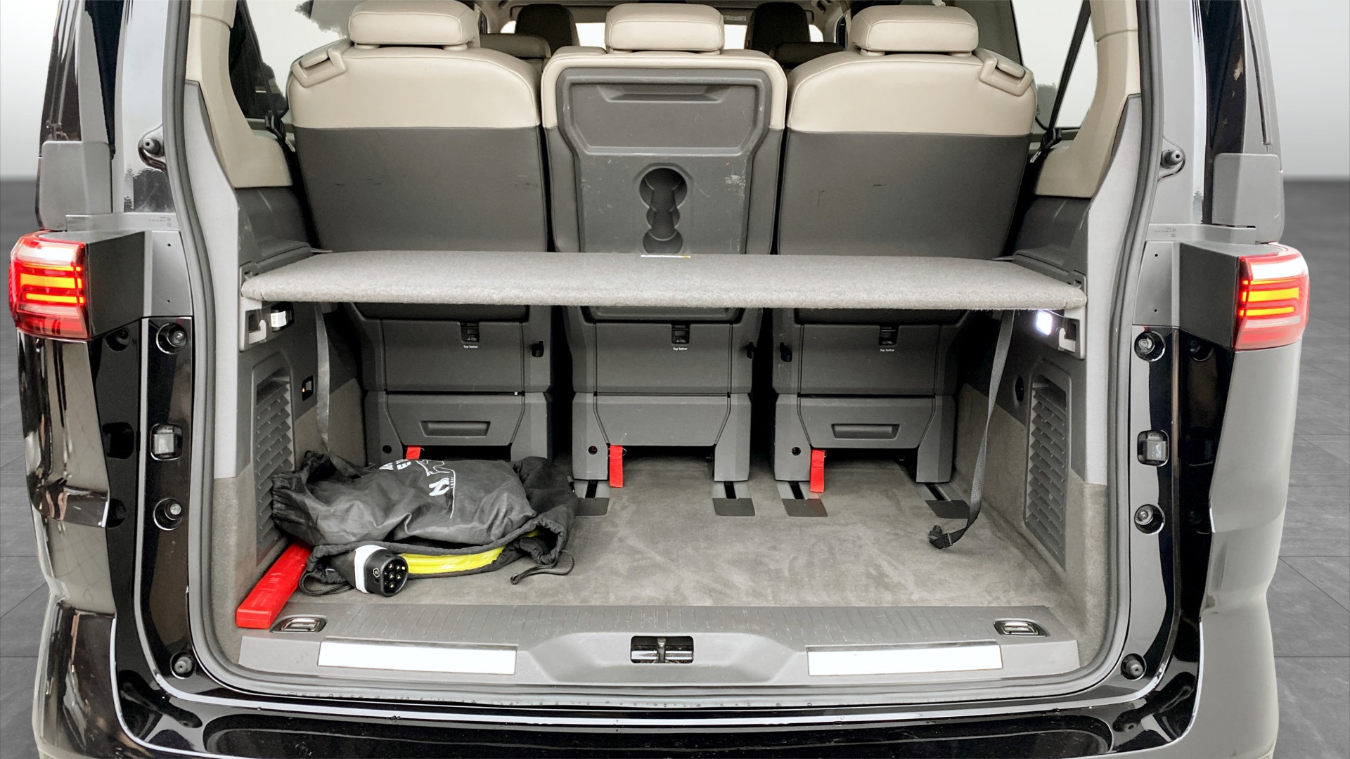 Volkswagen Multivan WZA98J