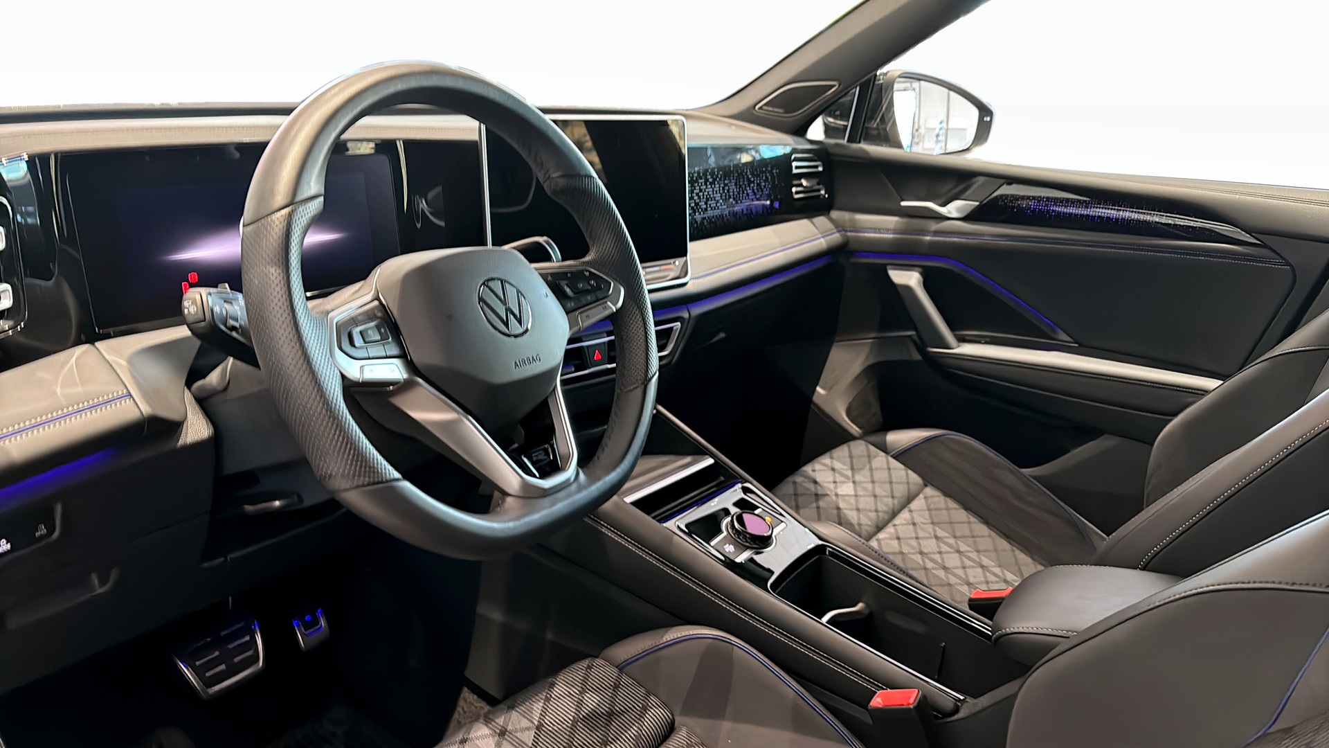 Volkswagen Tiguan WZN84P
