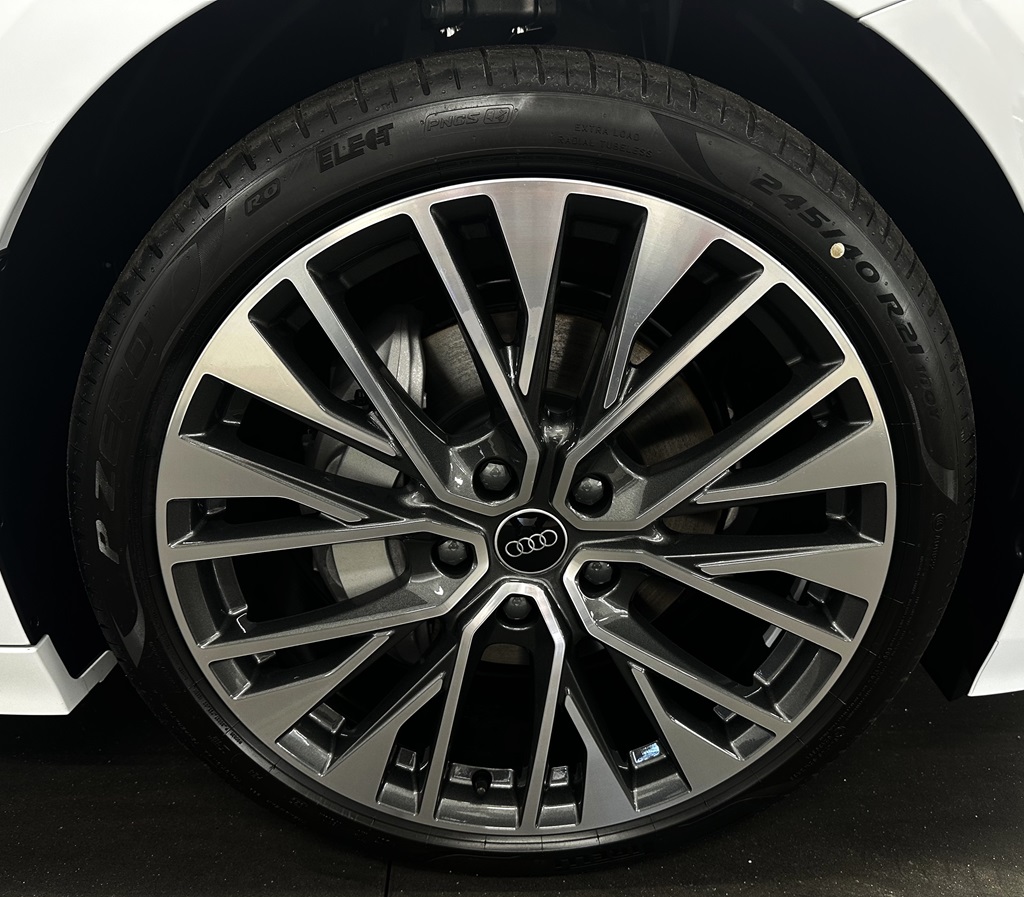 Audi A6 Avant e-tron WZR21M