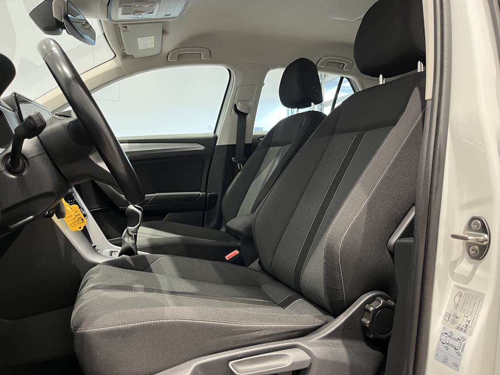 Volkswagen T-Roc XAT95Z