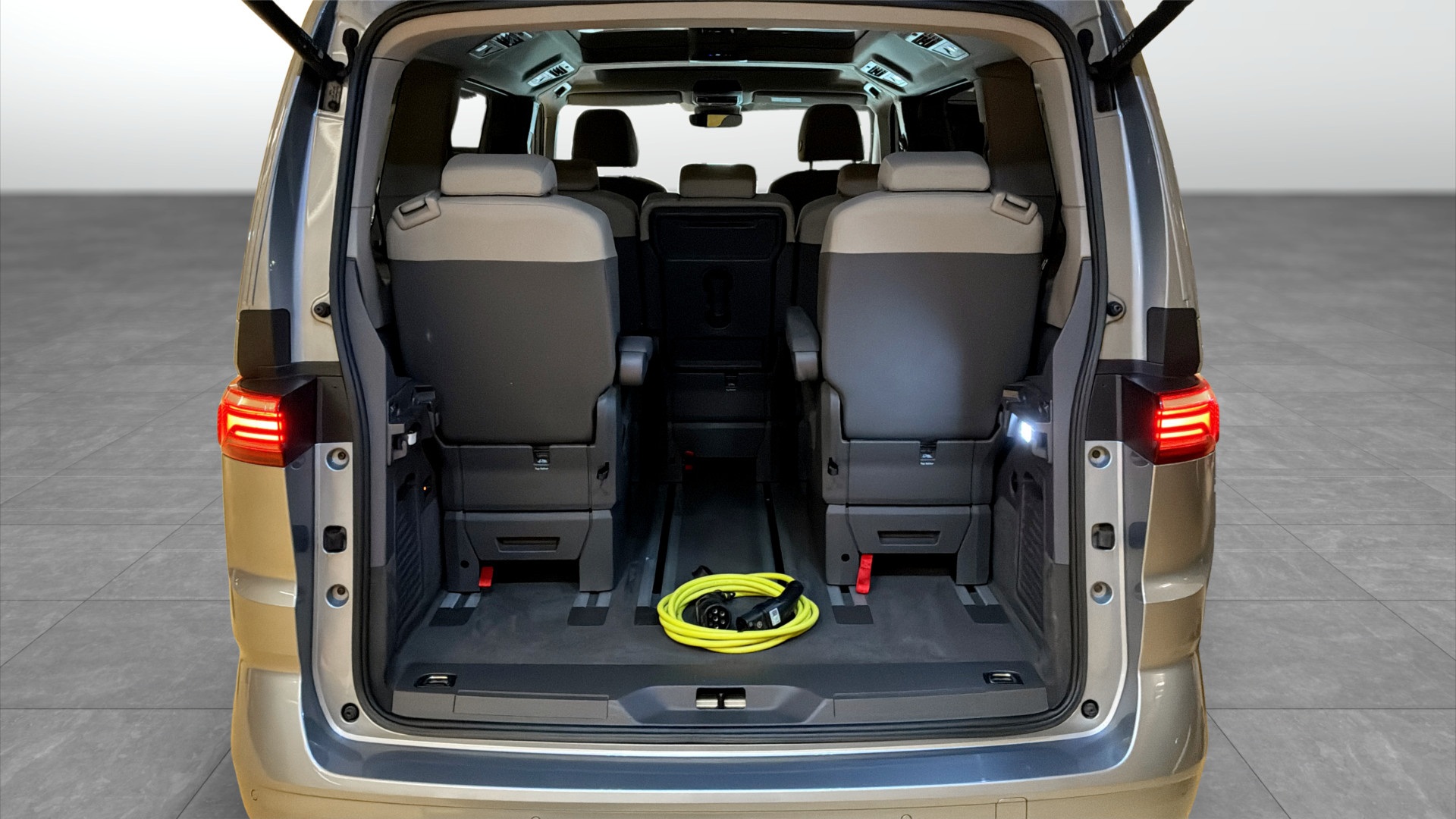 Volkswagen Multivan lång XBB91J