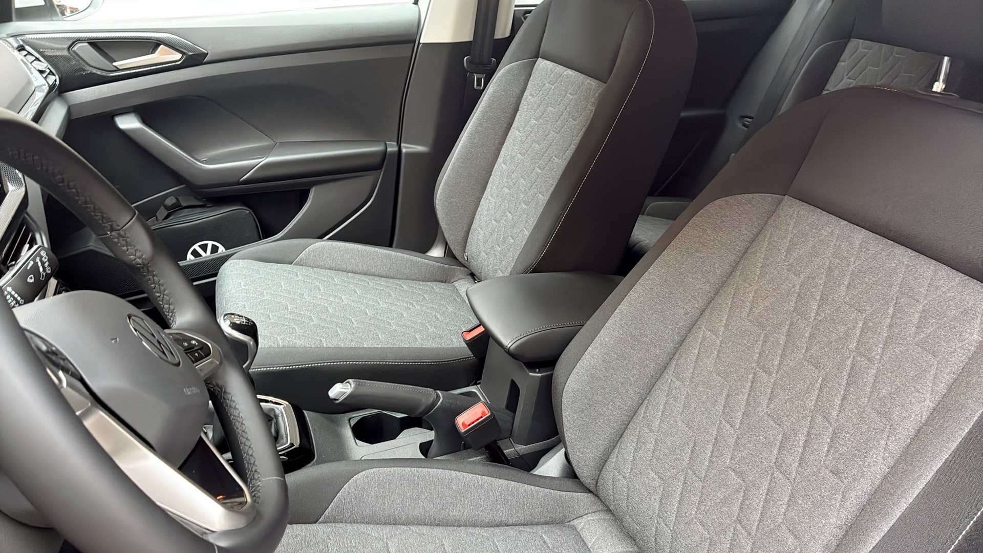 Volkswagen T-Cross XBG63R