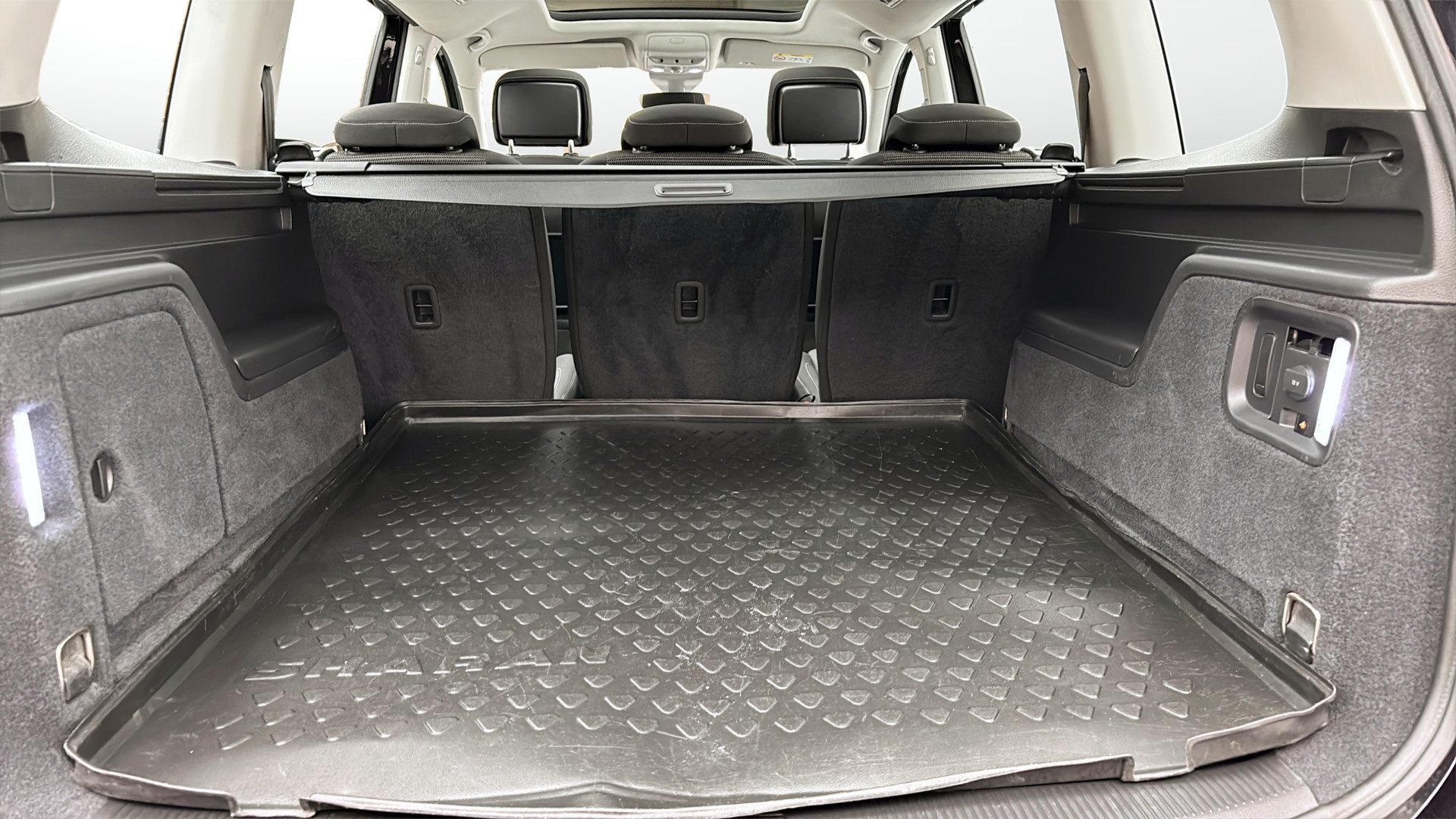 Volkswagen Sharan XBN91Y