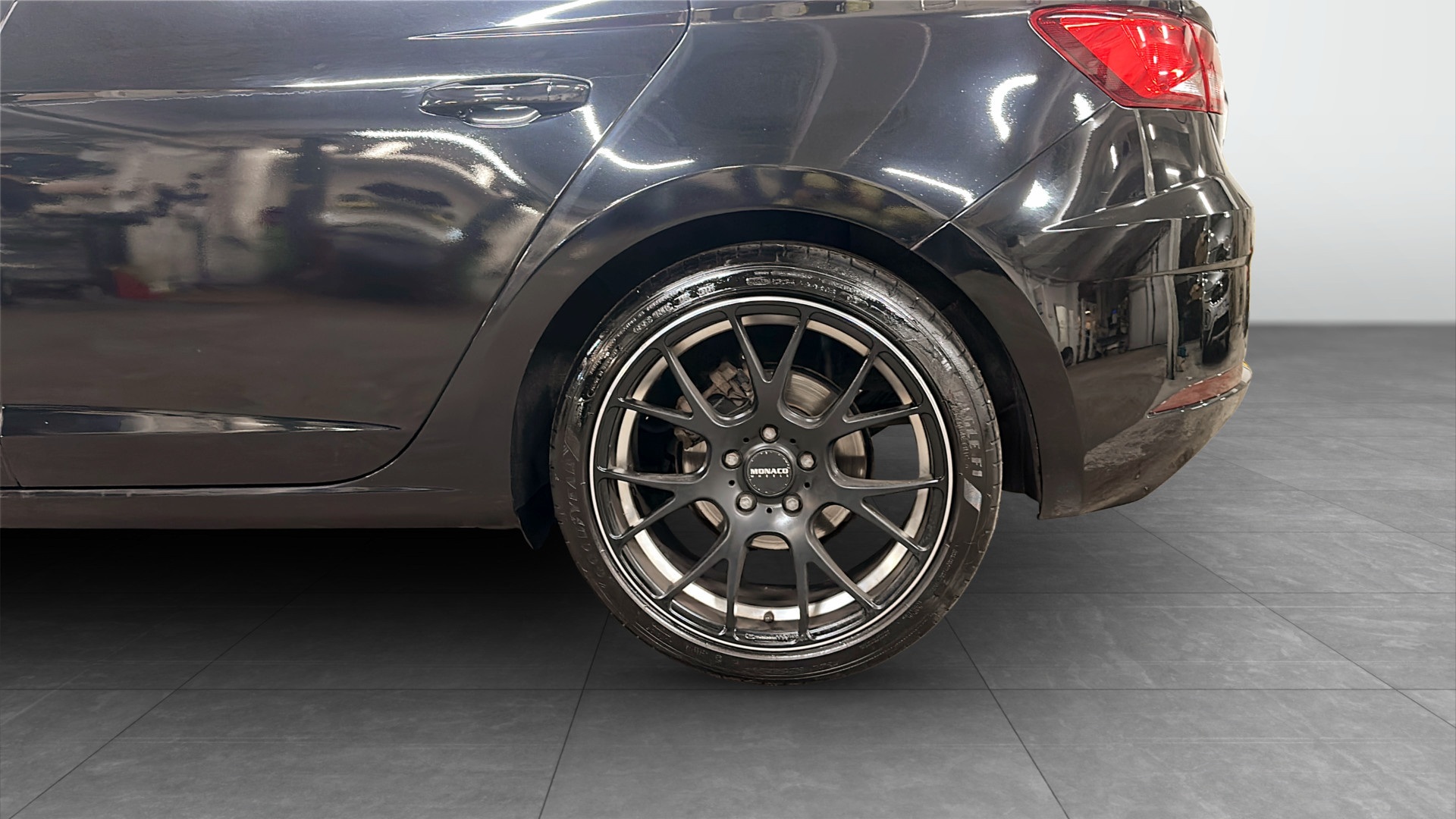 SEAT Leon XBZ459