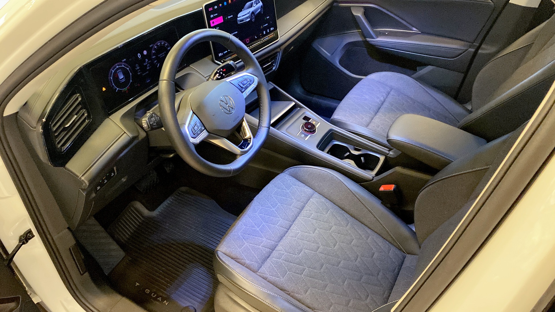Volkswagen Tiguan XDJ32M