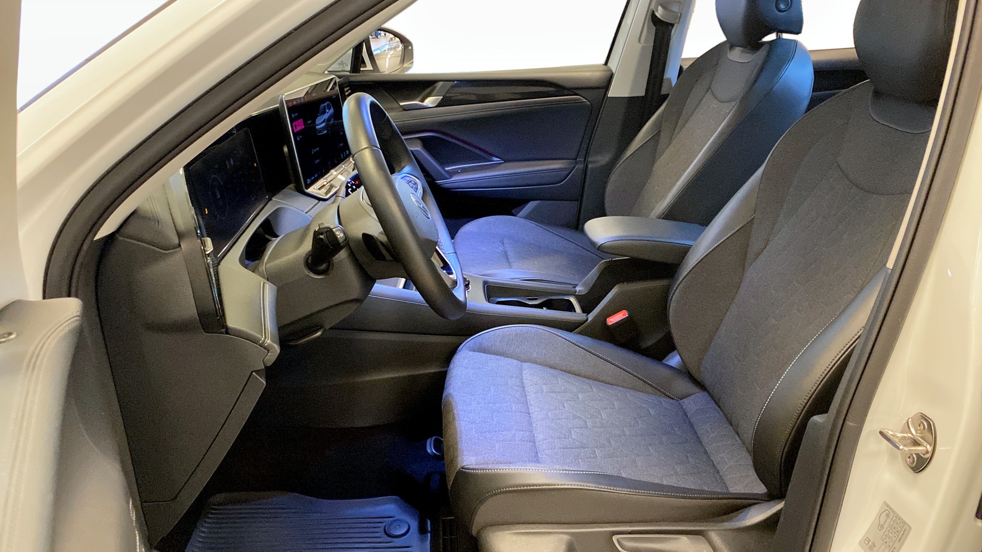 Volkswagen Tiguan XDJ32M