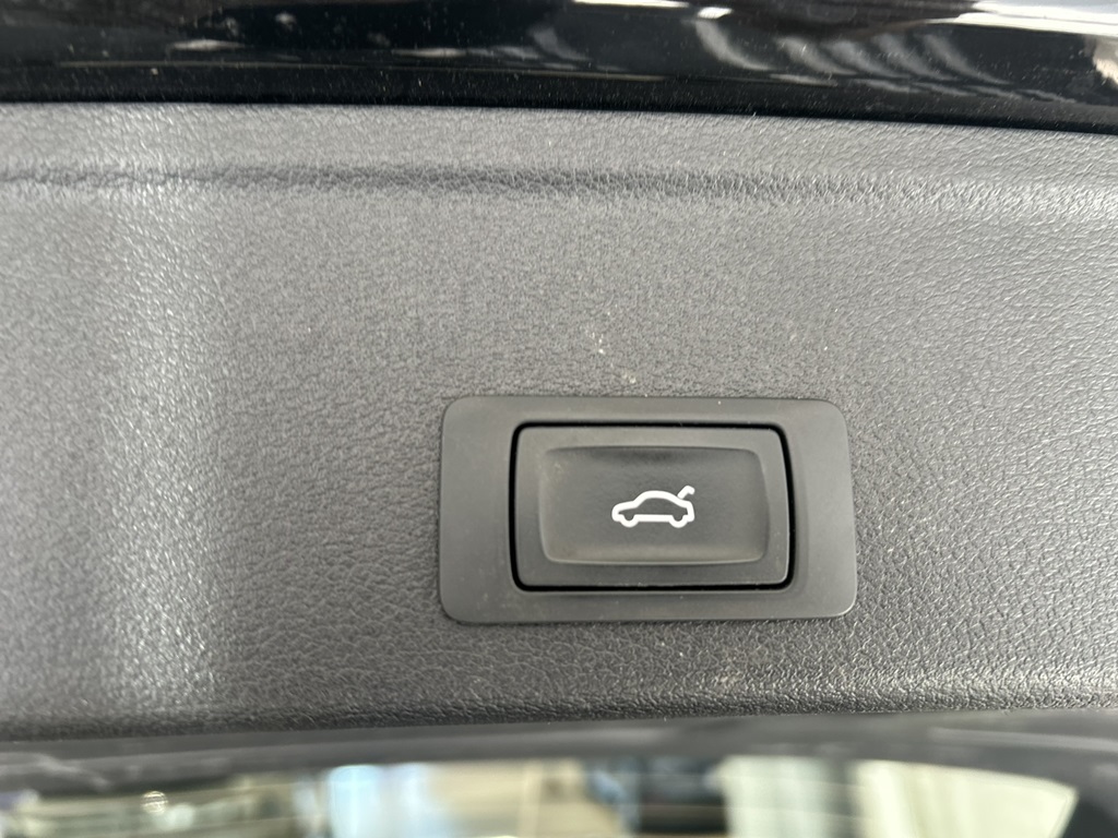 Audi A4 Avant XDK08E