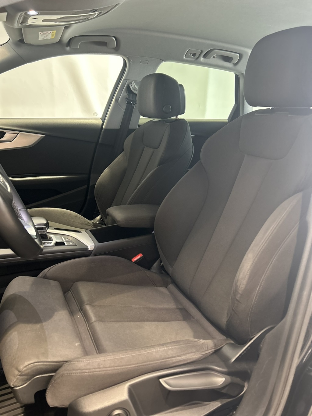 Audi A4 Avant XDK08E