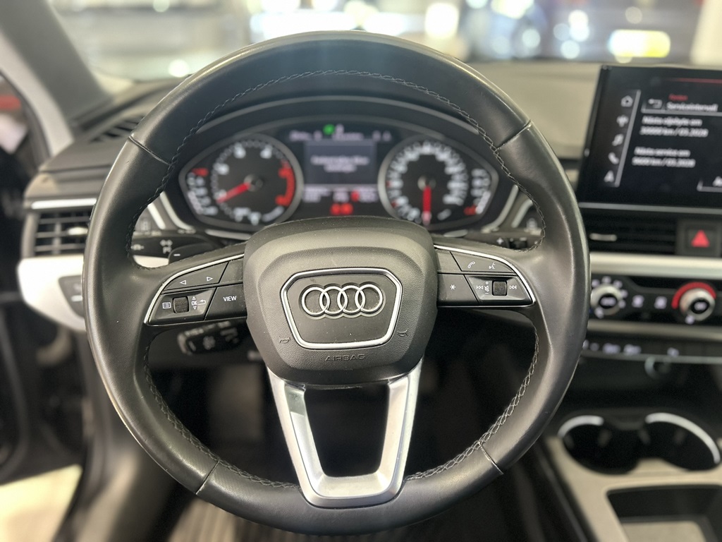 Audi A4 Avant XDK08E