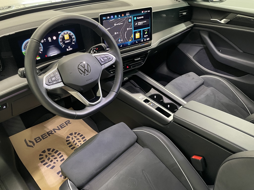 Volkswagen Passat XEJ07J