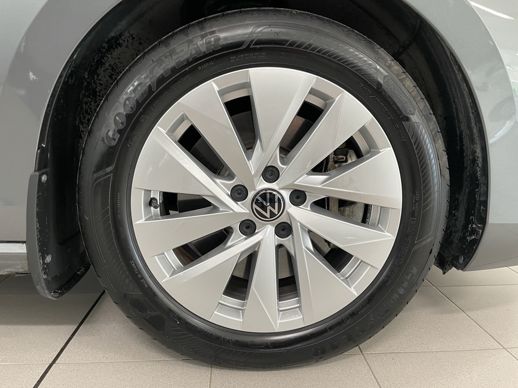 Volkswagen Passat XEJ07J