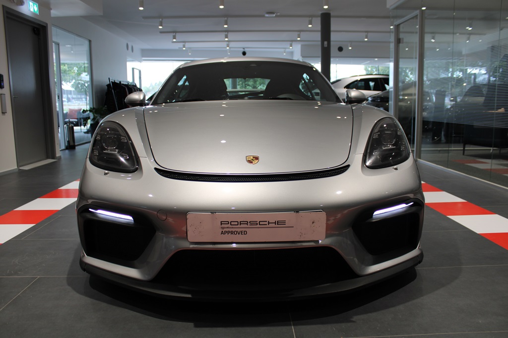 Porsche 718 Cayman XFE81T