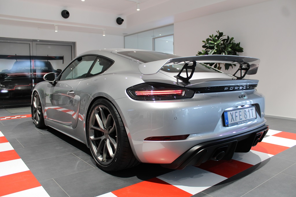 Porsche 718 Cayman XFE81T