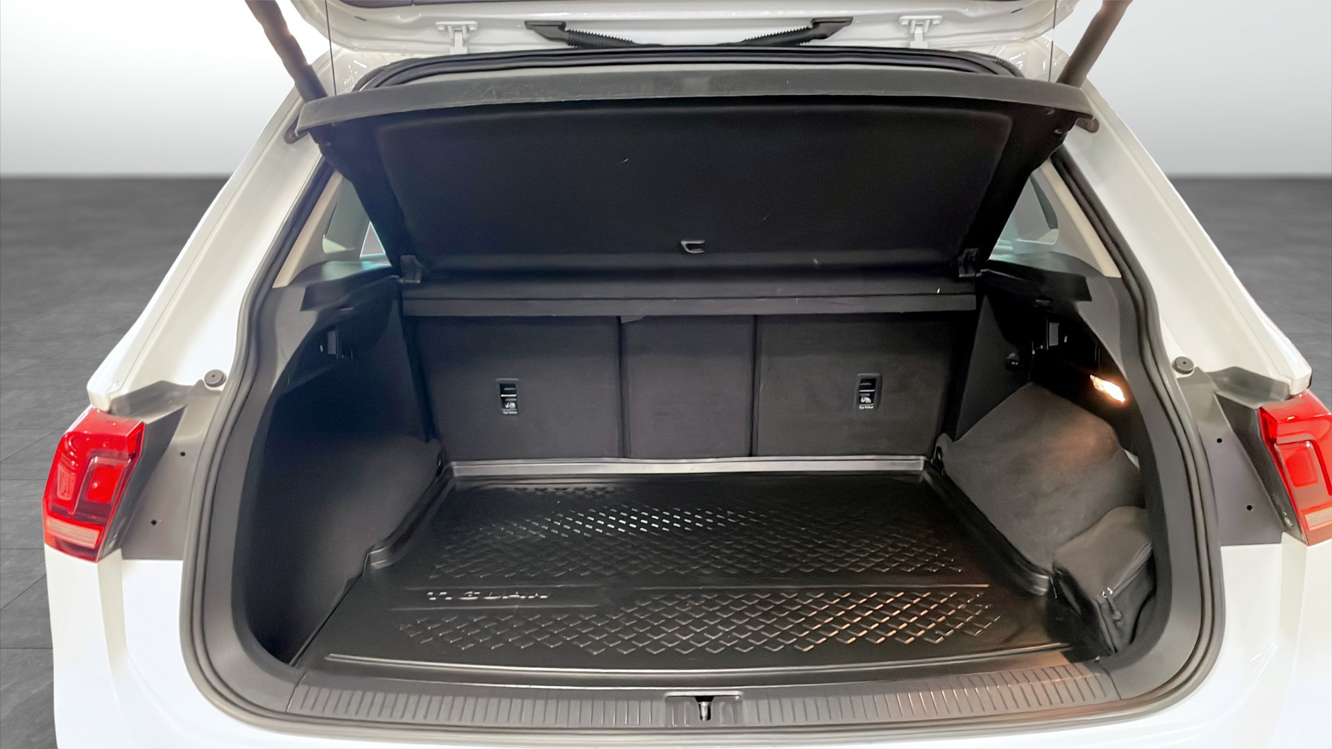 Volkswagen Tiguan XFT032