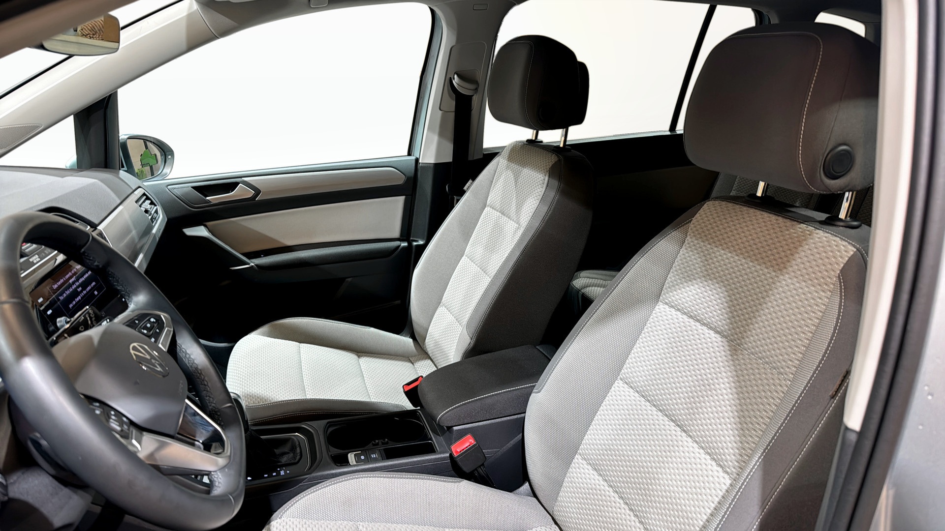 Volkswagen Touran XGE11T
