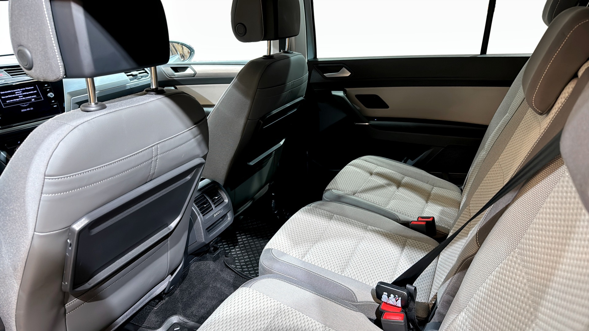 Volkswagen Touran XGE11T