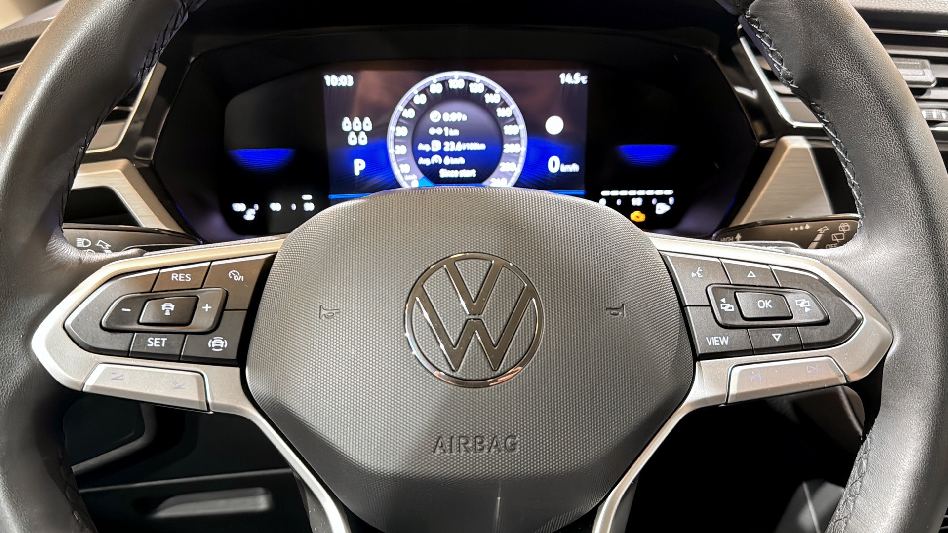 Volkswagen Touran XGE11T
