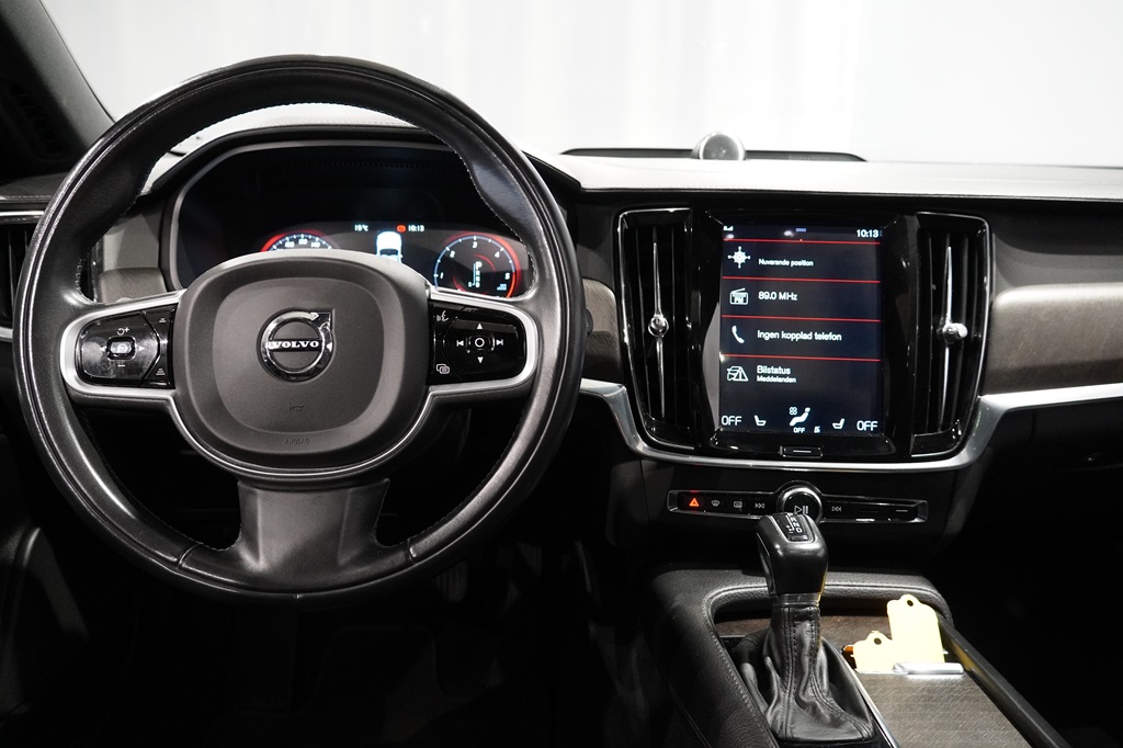 Volvo V90 Cross Country XGG609