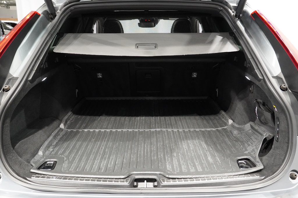 Volvo V90 Cross Country XGG609