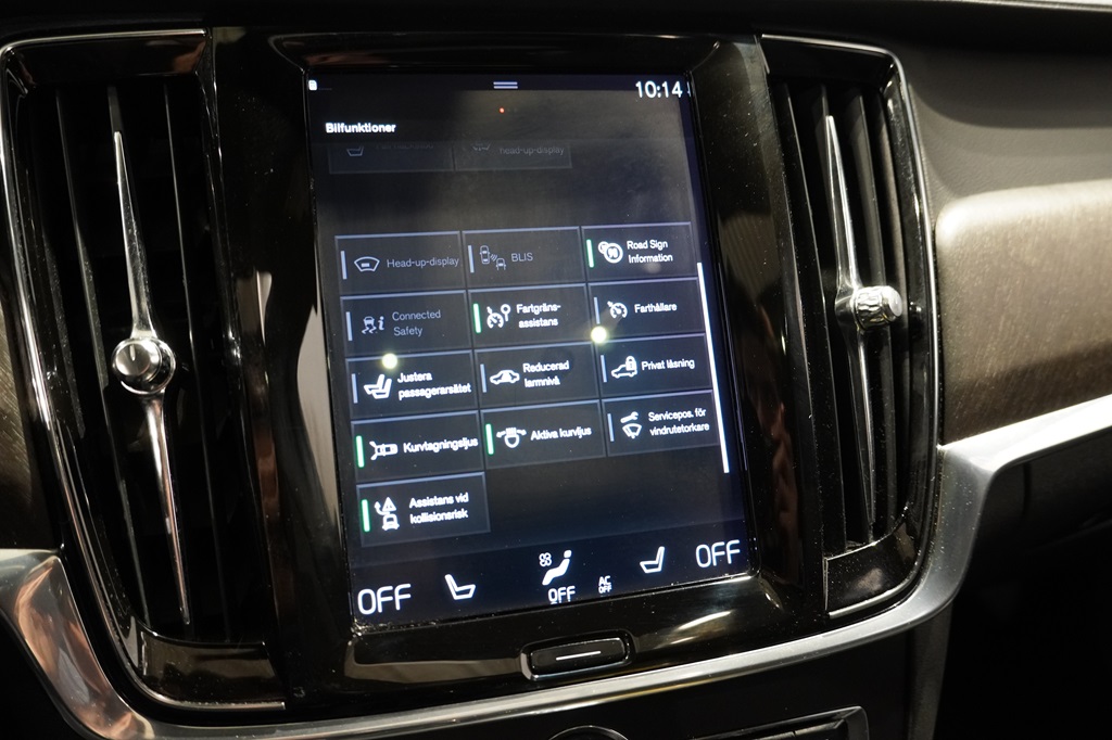 Volvo V90 Cross Country XGG609