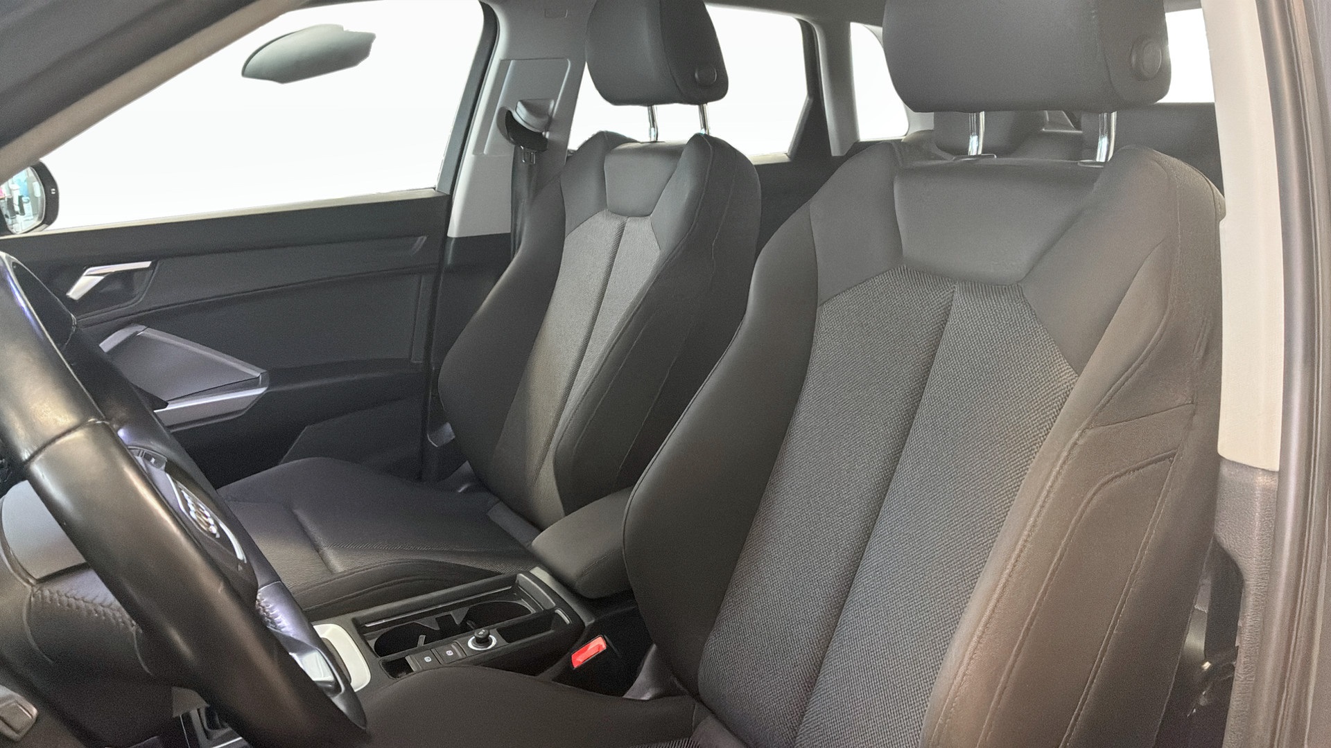 Audi Q3 XGJ91U