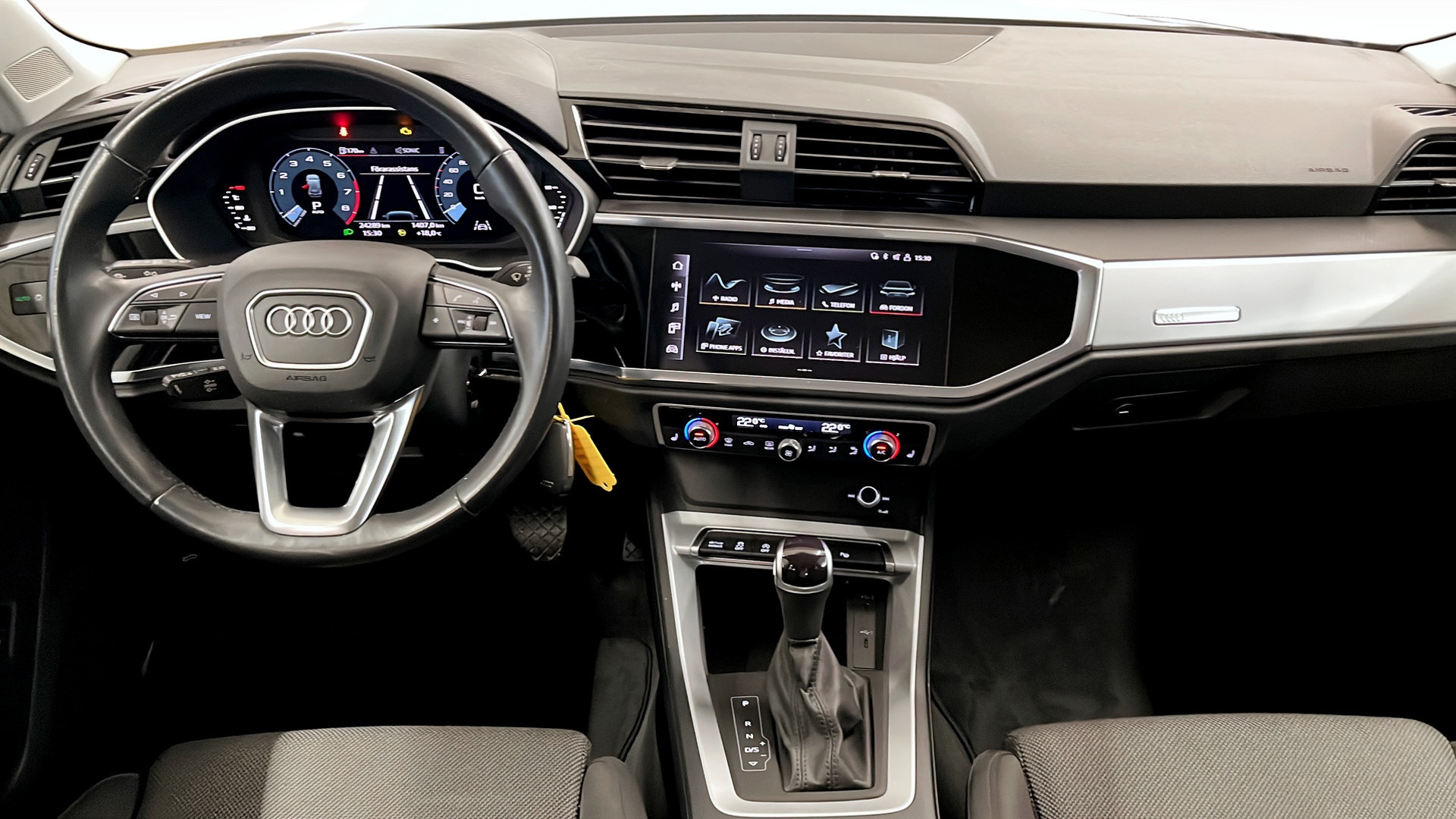 Audi Q3 XGL58P