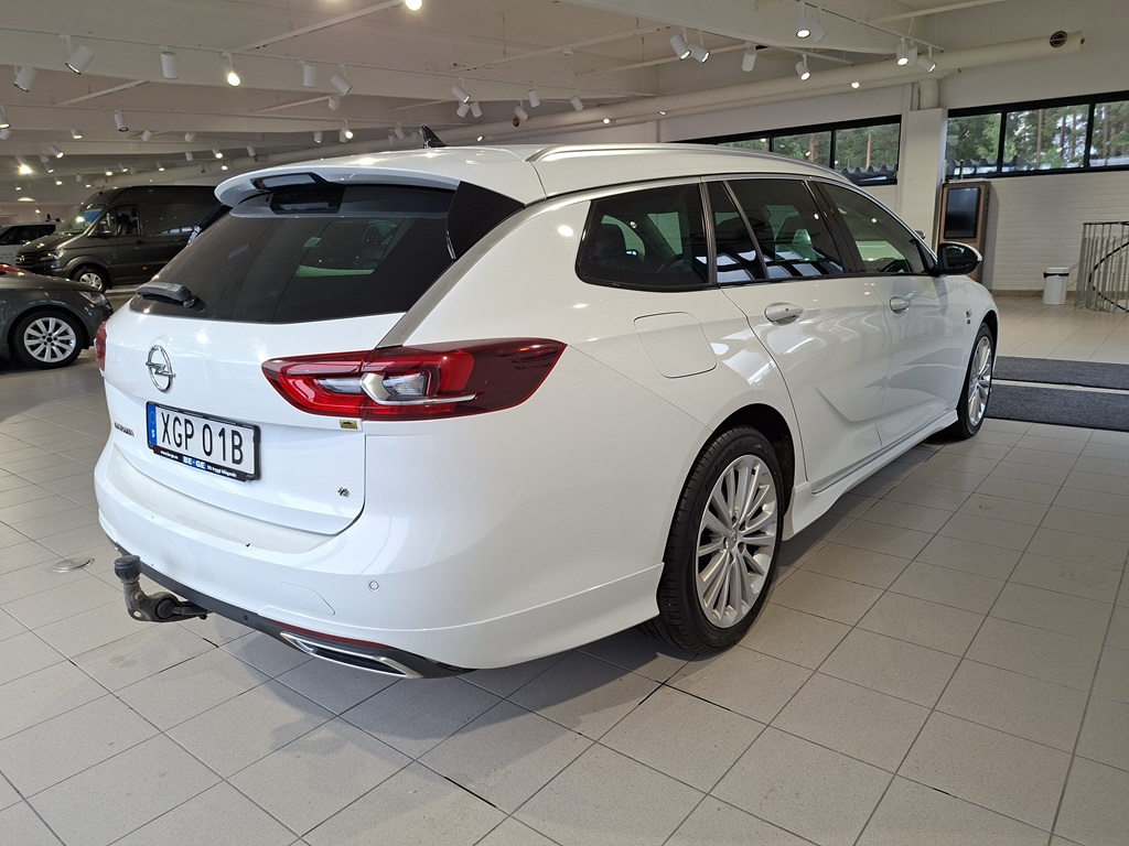 Opel Insignia XGP01B