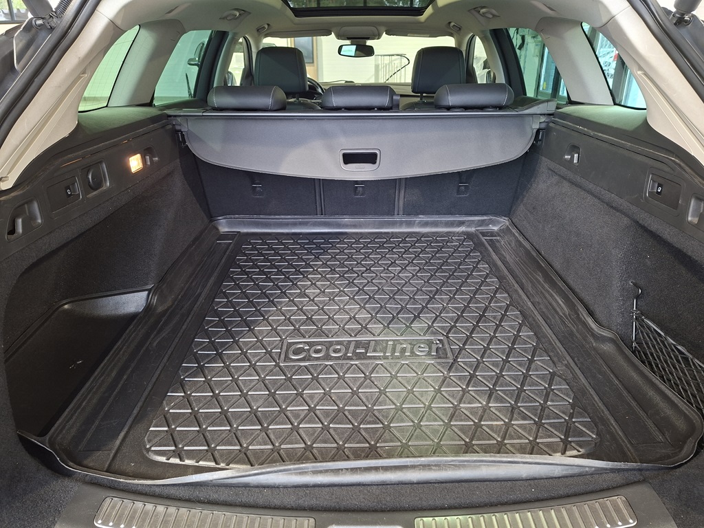 Opel Insignia XGP01B