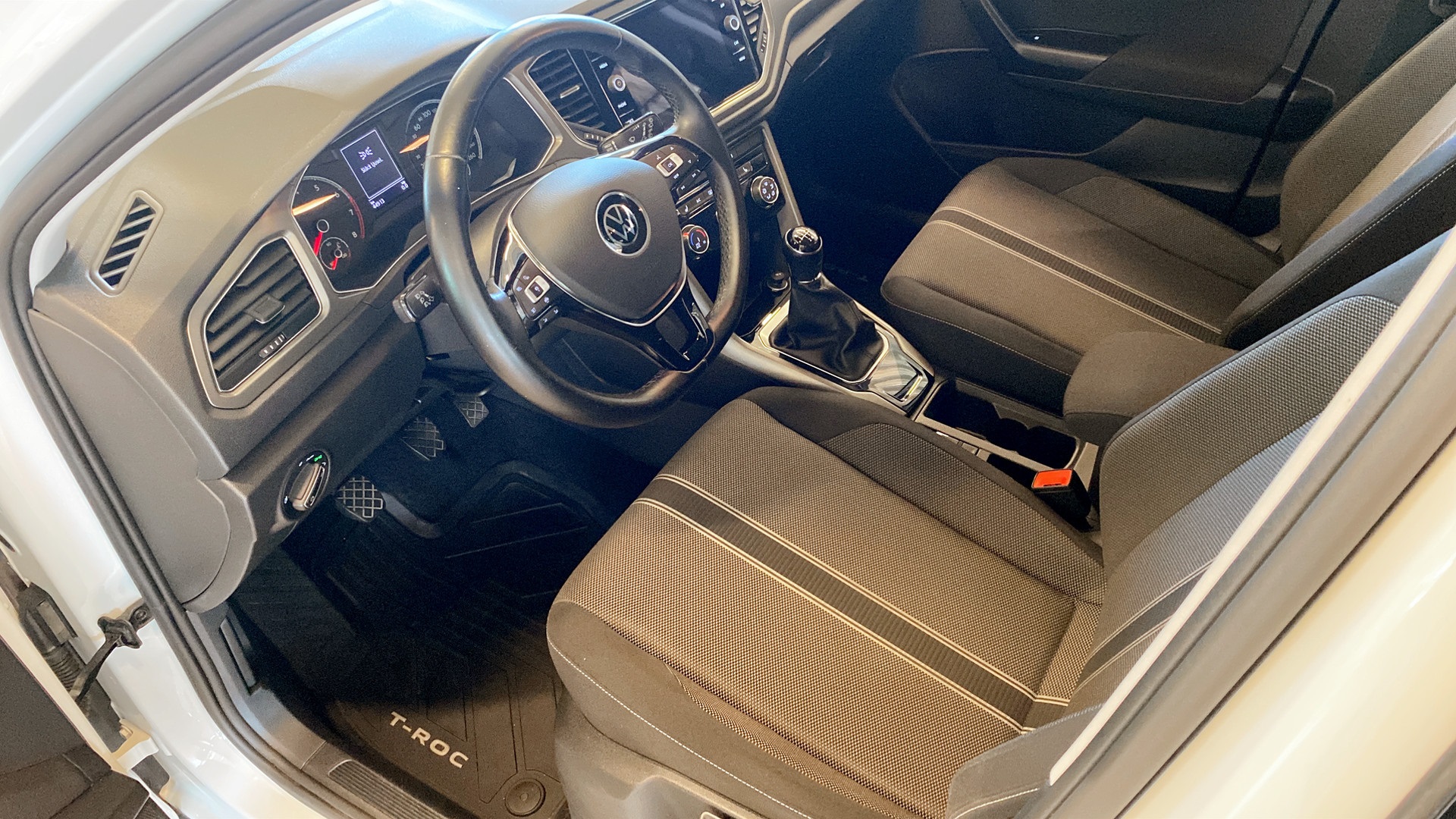 Volkswagen T-Roc XHD60Y