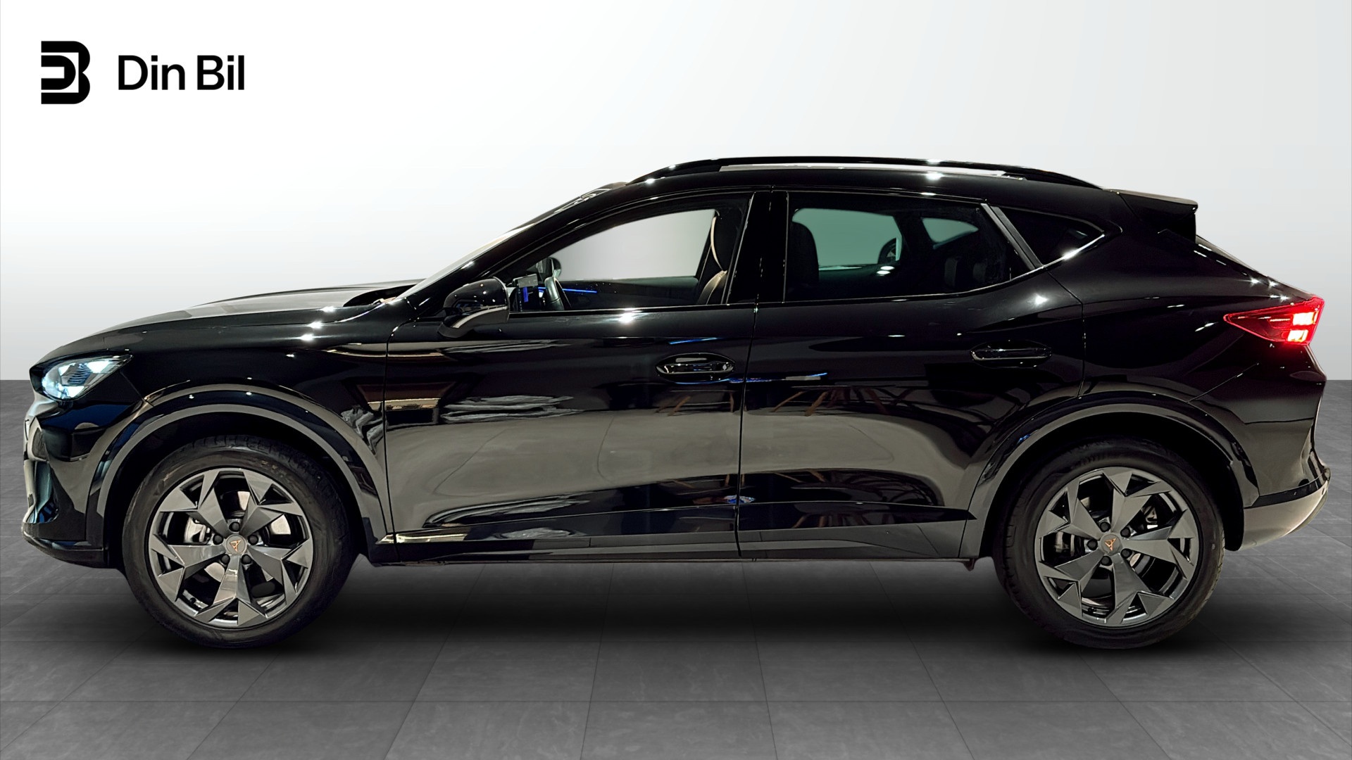 CUPRA Formentor XHH33M