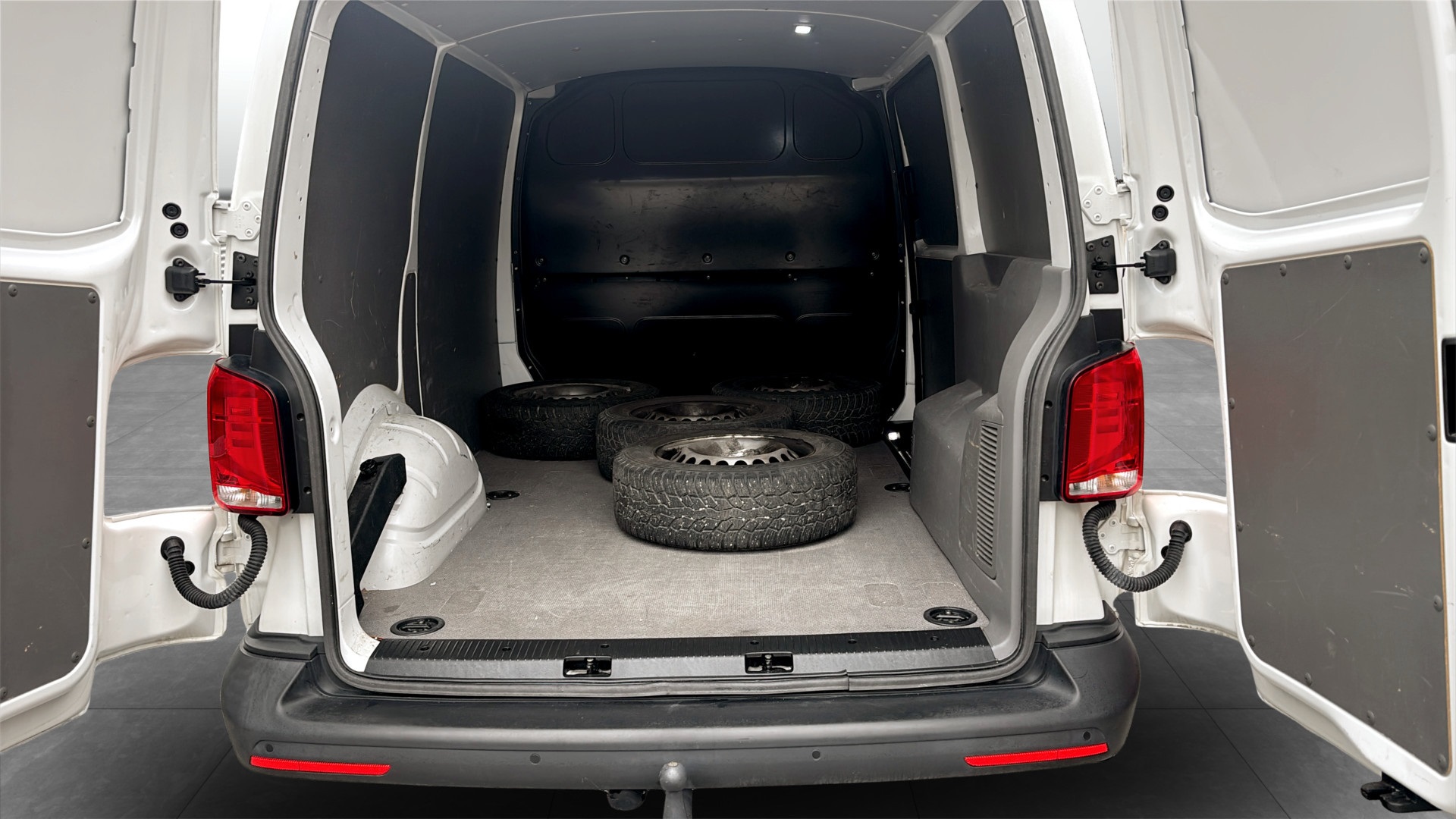 Volkswagen T6.1 Transporter kort hjulbas XHR01D