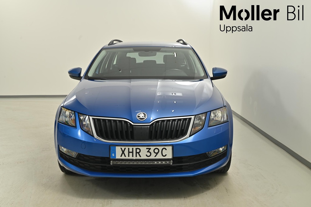 Skoda Octavia XHR39C