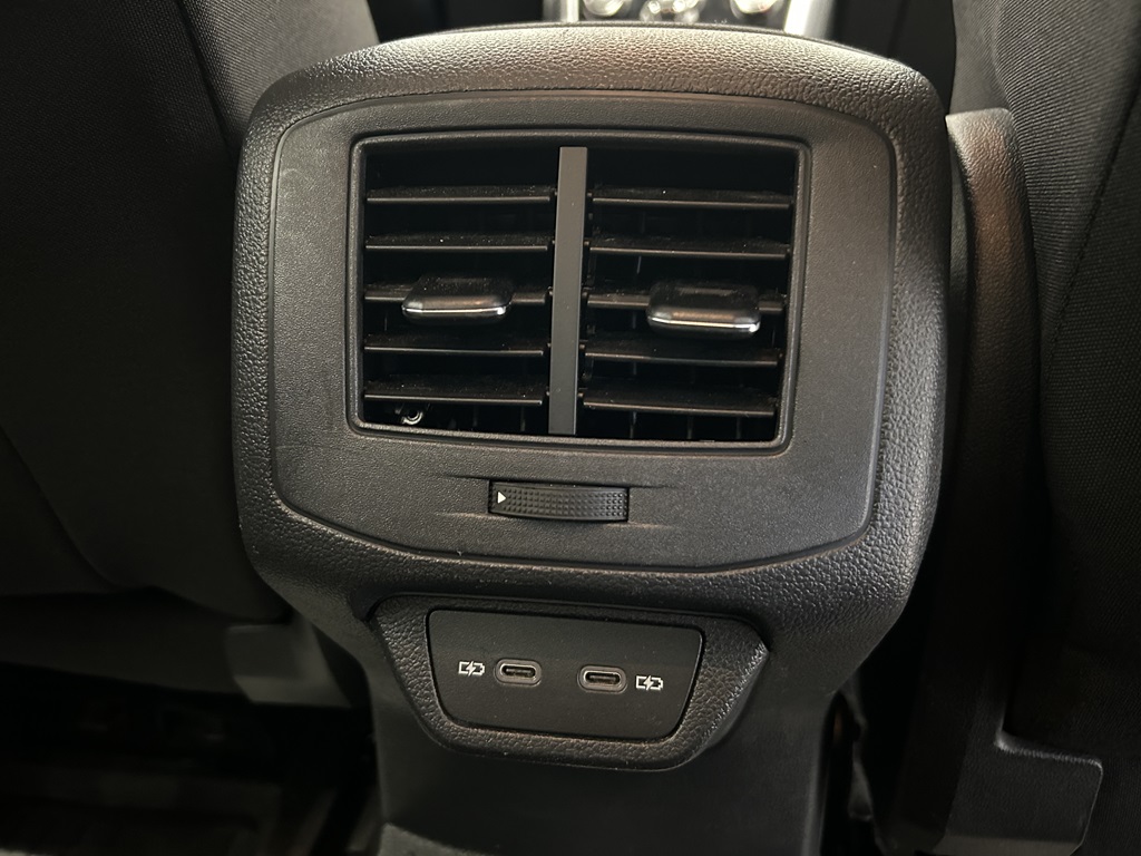Volkswagen T-Roc XJA18R