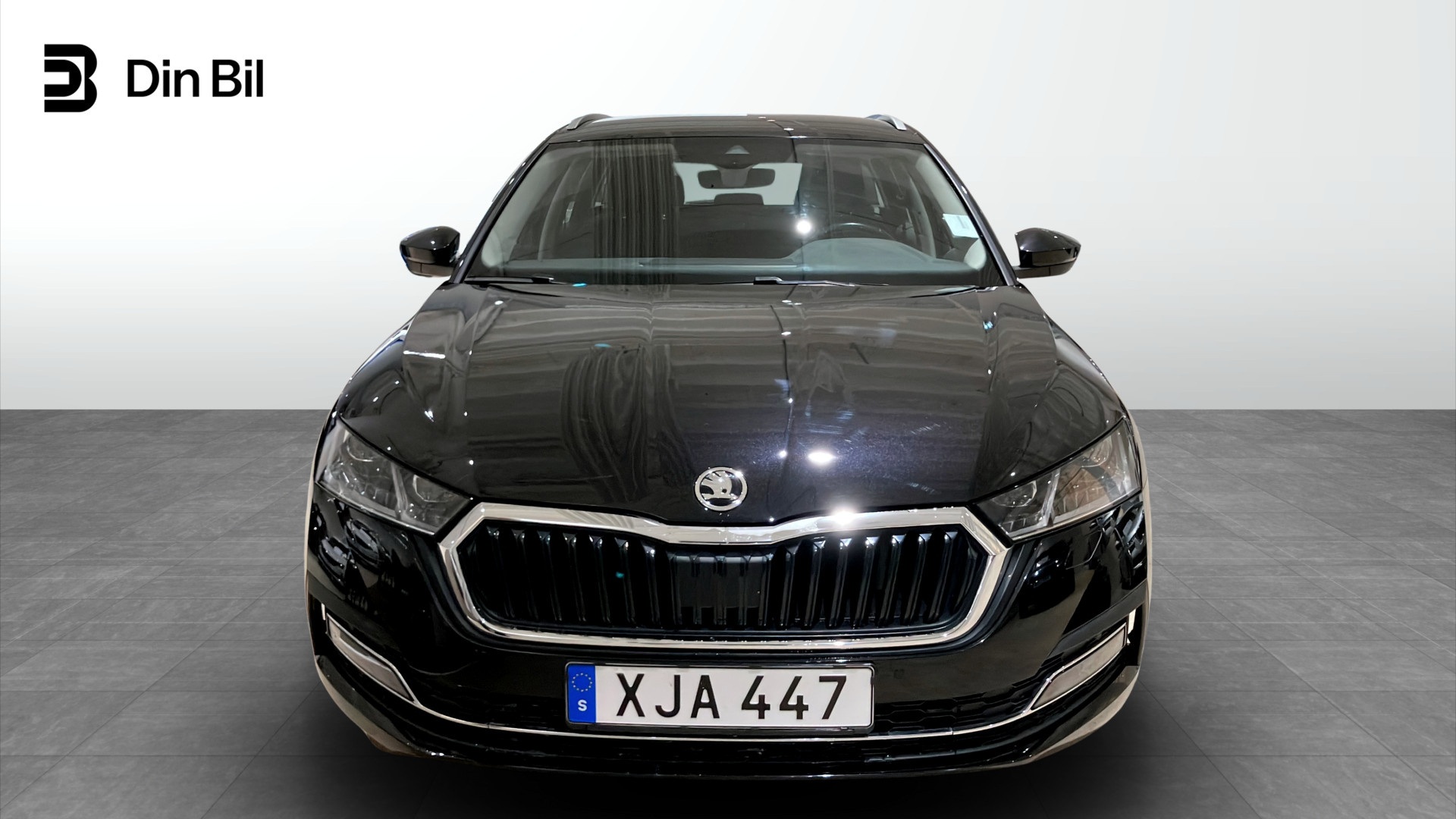 Skoda Octavia XJA447