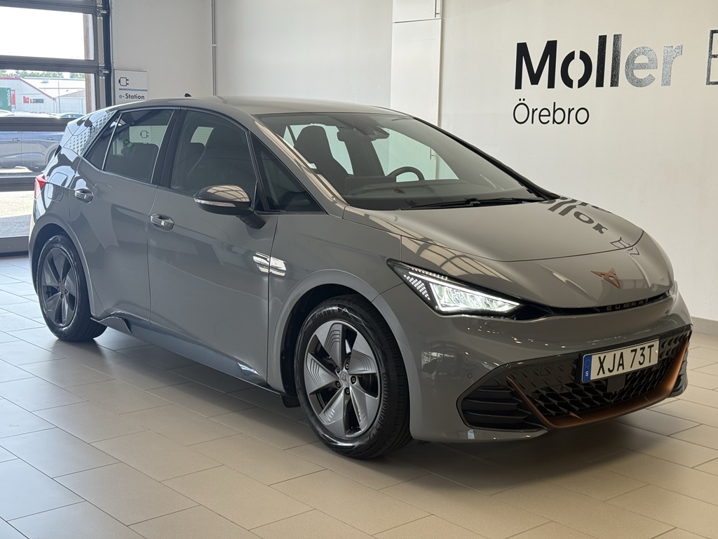 CUPRA Born XJA73T