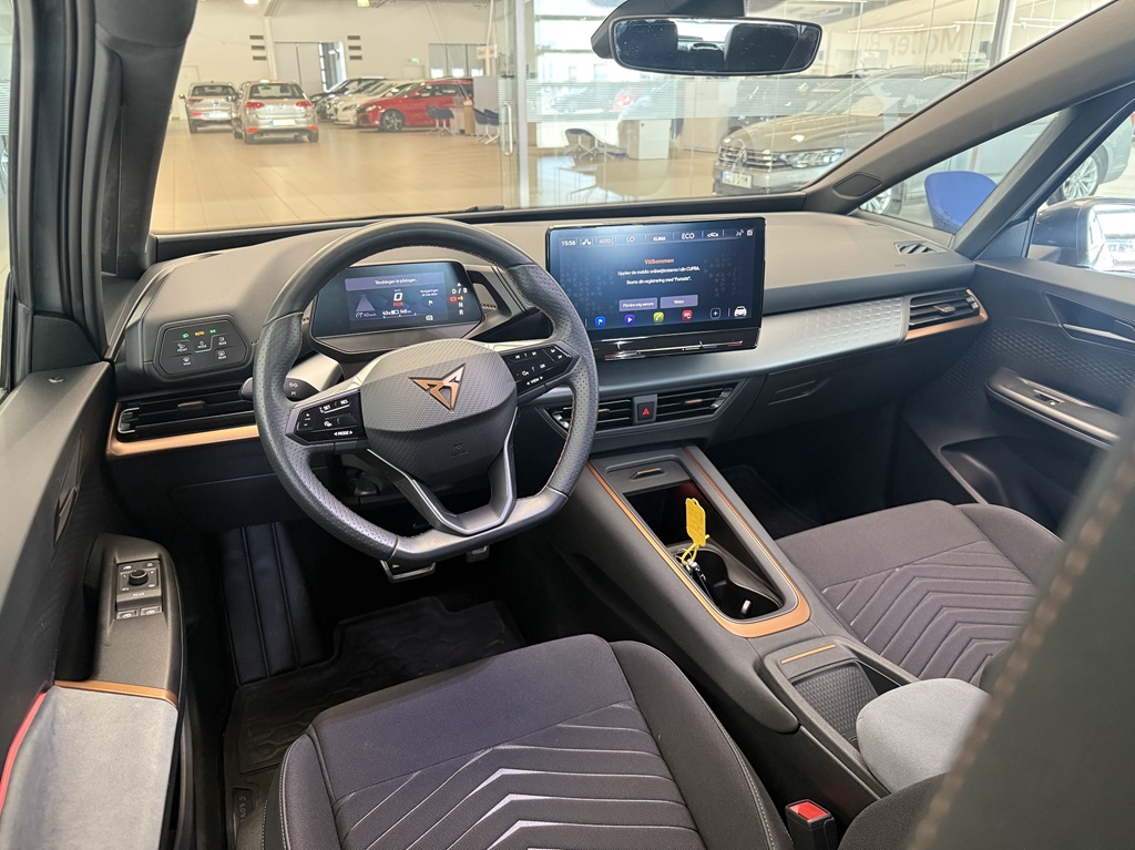 CUPRA Born XJA73T