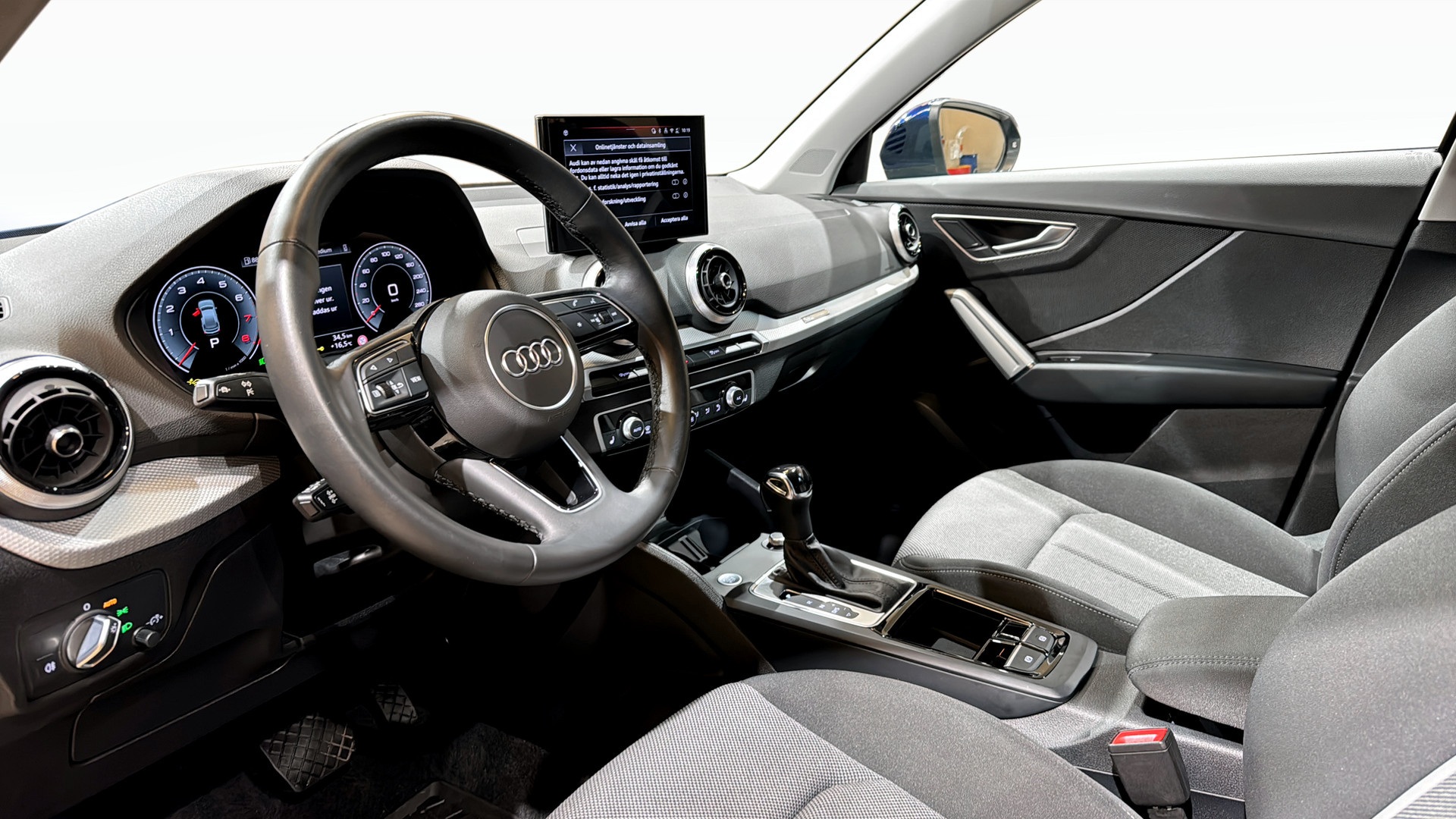 Audi Q2 XJB27K