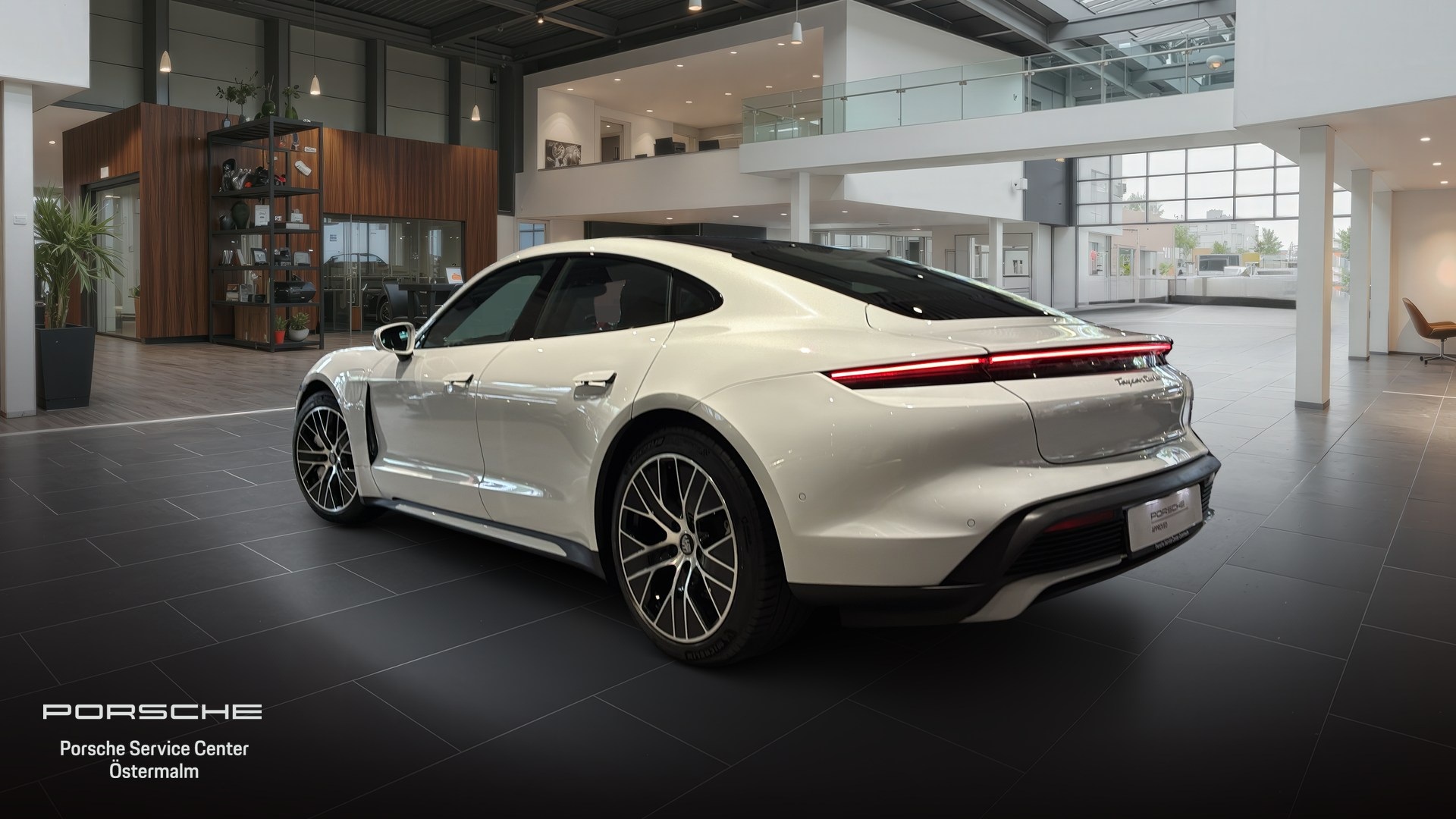 Porsche Taycan XJE81B