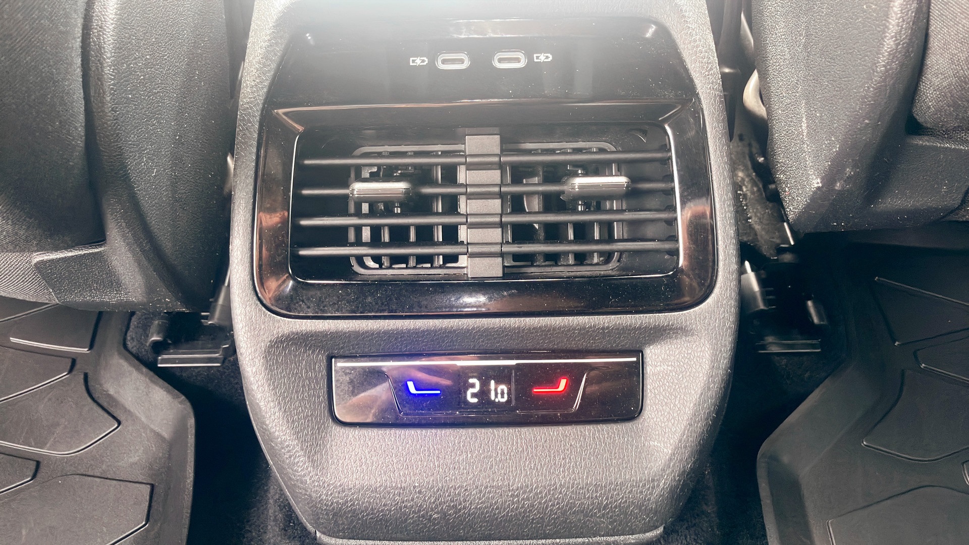 Volkswagen ID.4 XJF91D